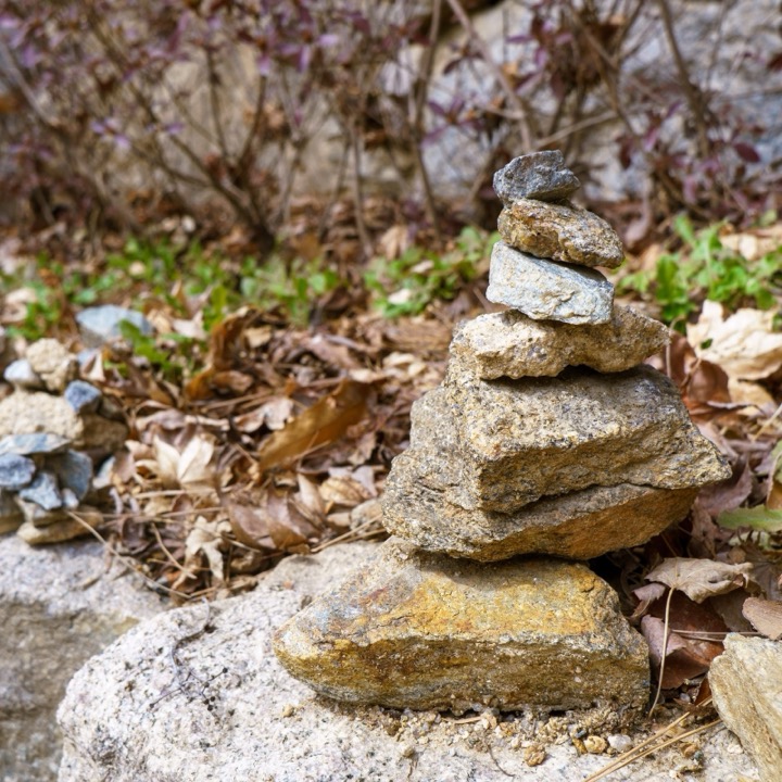 A small cairn of stacked stones